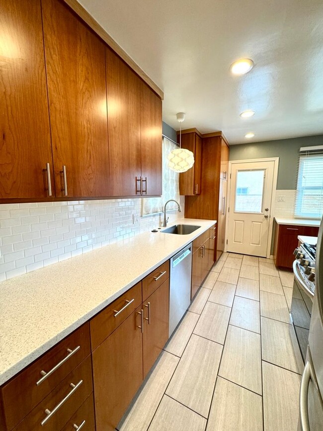 Photo - Fabulous 3 bedroom 1 bathroom updated home