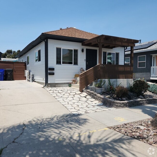 Building Photo - Northpark 3bed 1 bath house, Upgraded in  ...