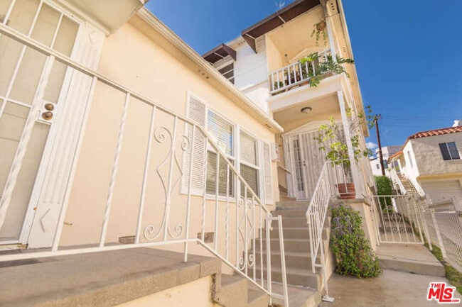 Photo - 10773 Massachusetts Ave