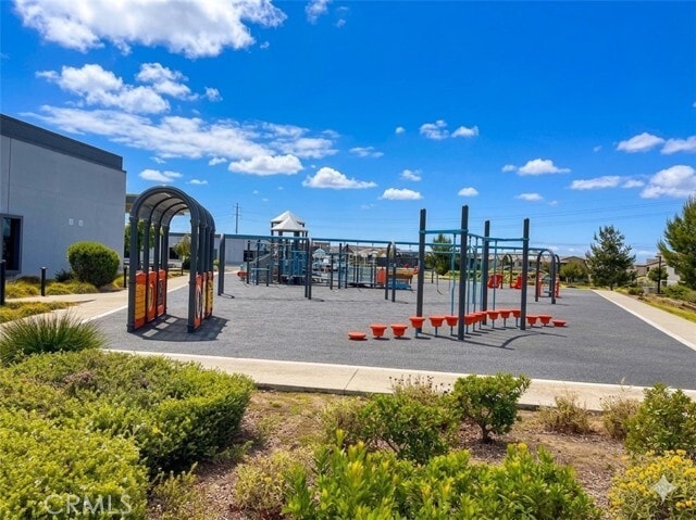 Building Photo - 211 Baluster