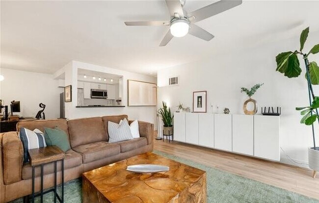 Photo - 110 N 2nd Ave Unit 212