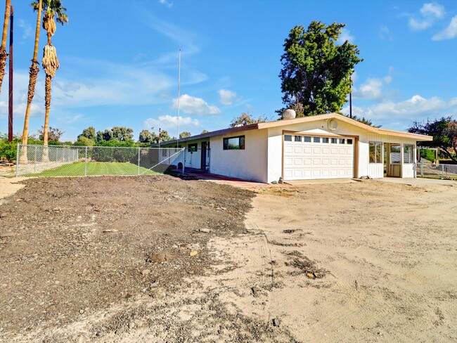 Photo - 50700 Jackson St