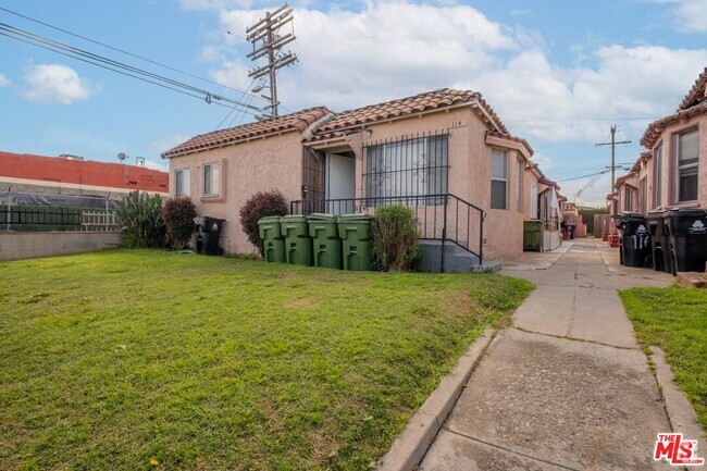 Building Photo - 114 W 110th St Rental