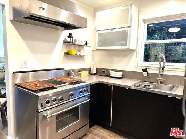 Photo - 2429 McKinley Ave