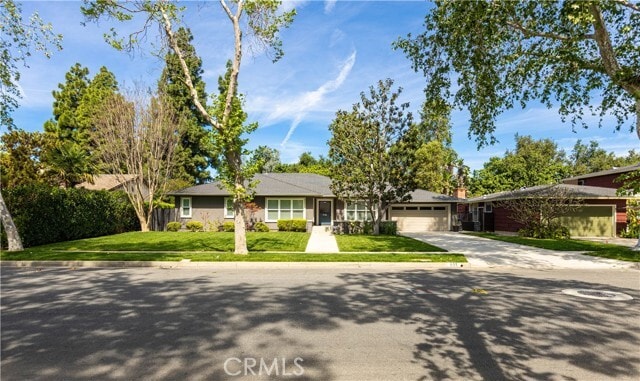 Photo - 933 W Riviera Dr