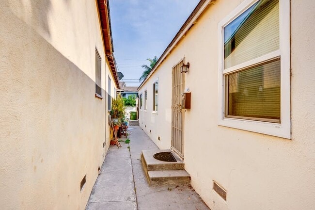 Photo - 12210 Culver Blvd