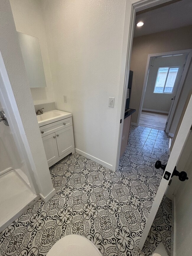Photo - 2132 W 84th Pl Unit House