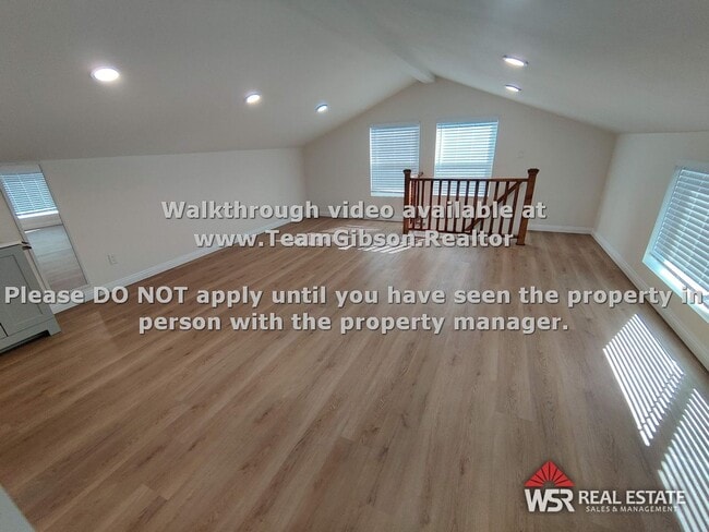 Photo - 1 Bedroom, 1 Bathroom with a large loft Ba... Unit 4599 Merrill