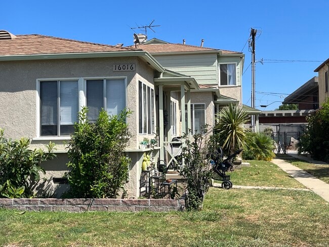 Photo - 16016 S Harvard Blvd Unit B