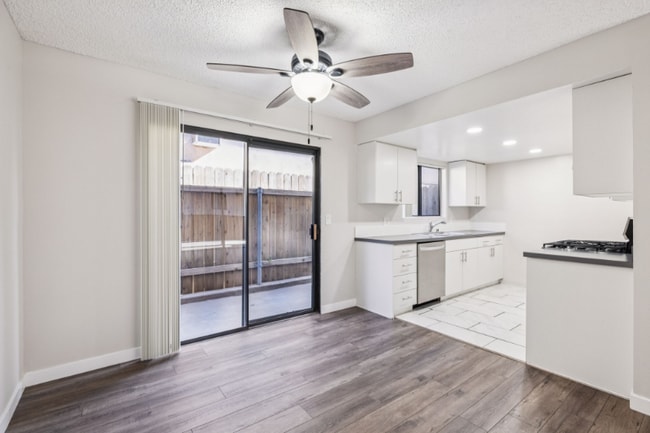 Photo - 507 E Cedar Ave Unit 109