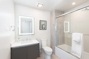 1BR, 1BA - 686SF Bathroom - La Vida Melrose