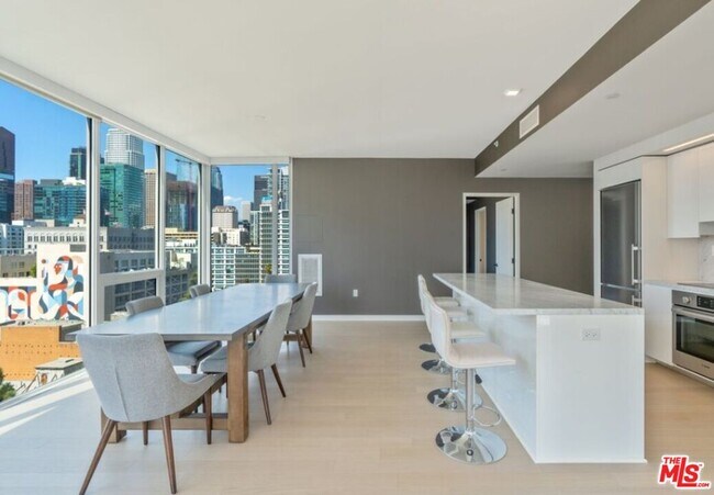 Photo - 1050 S Grand Ave Unit 1001