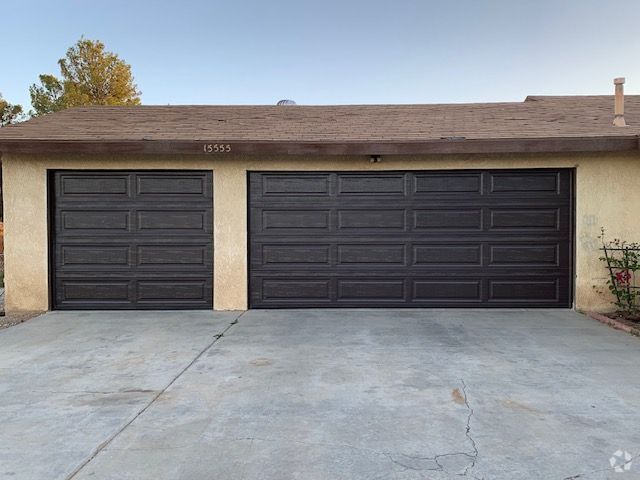 Building Photo - 15555 Mojave St Rental