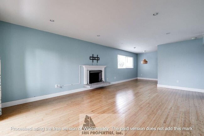 Photo - Welcome to this stunning 2-bedroom, 2-bathroom home located in the vibrant Huntington Beach Unit 130