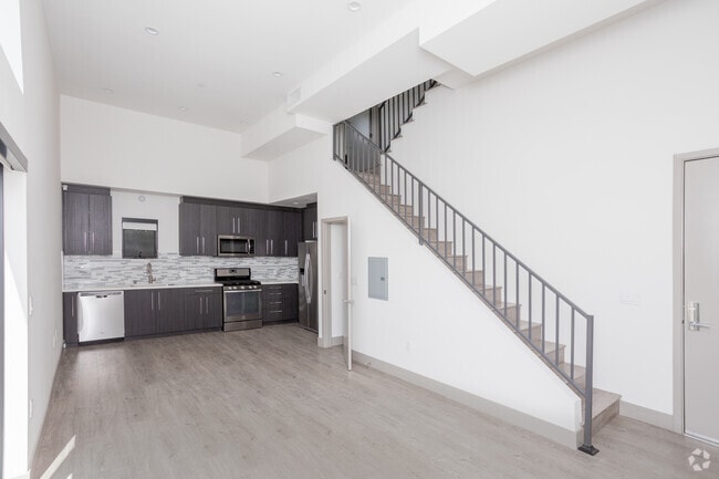 2BR, 2.5 BA - 1220 SF - Lido Apartments - 115 S St Andrews