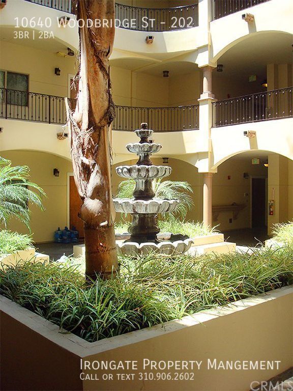 Photo - 10640 Woodbridge St