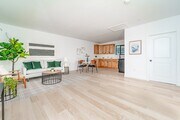 Photo - 3015 Hillcrest Dr
