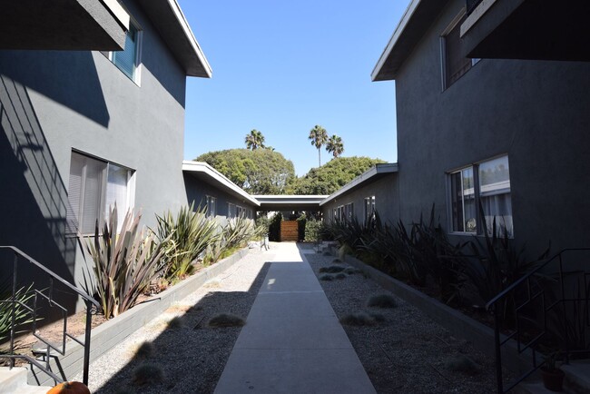 Photo - 1846 10th St Unit K