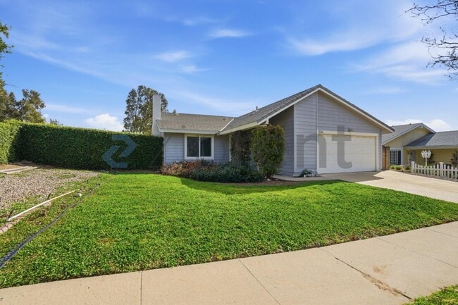 Photo - 2134 Latham St