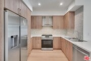 Photo - 14419 Riverside Dr Unit 202