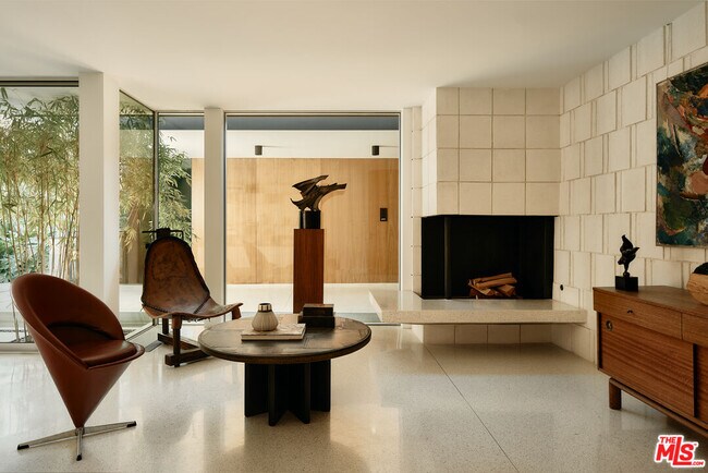 Photo - 1061 Loma Vista Dr