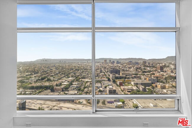 Photo - 900 W Olympic Blvd Unit 32D