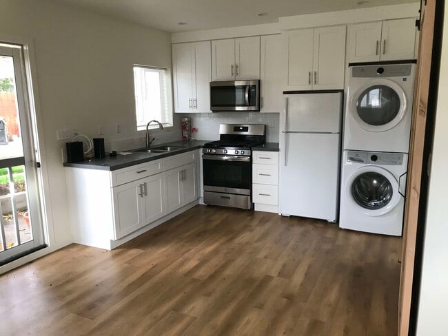 Photo - 6207 Goodland Ave Unit Guest House - Studio