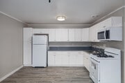 2BR, 1BA - 675SF - Kitchen - Park Palomar