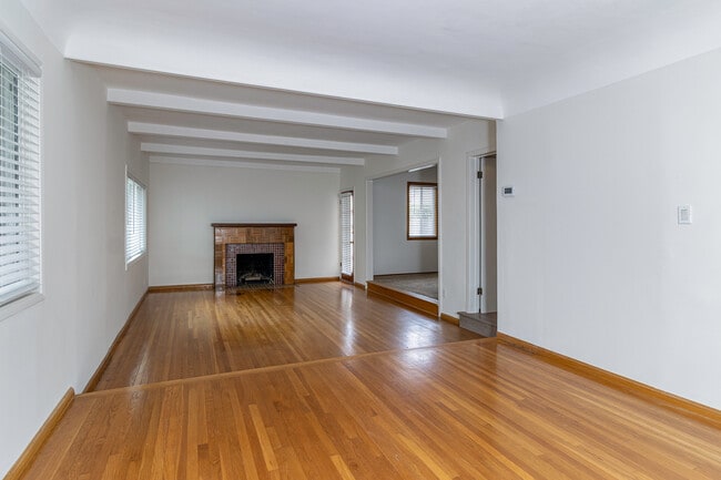 Photo - 4130 Vinton Ave