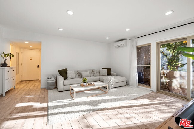 Photo - 5651 Windsor Way Unit 101