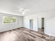 Photo - 329 W 14th St