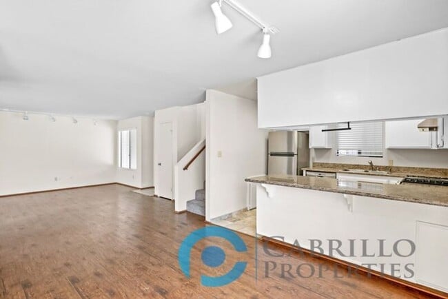 Photo - 629 Bonair Way