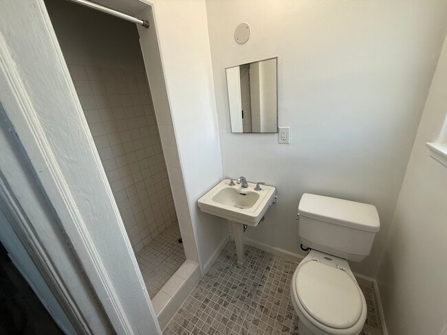 Photo - Crestwood Tower Apartments