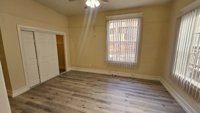 Photo - 743 S Burlington Ave Unit 8