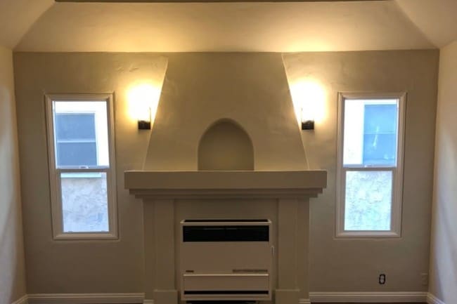 Building Photo - 4235 Degnan Blvd Unit Degnan