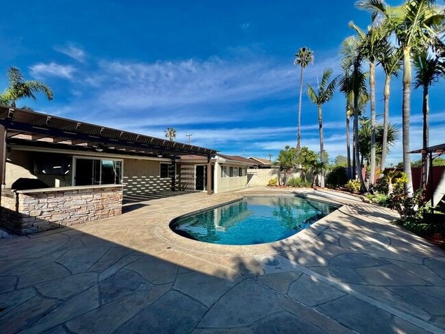 Building Photo - Charming 3BR/2BA Home with Pool, Remodeled Kitchen & Backyard Oasis