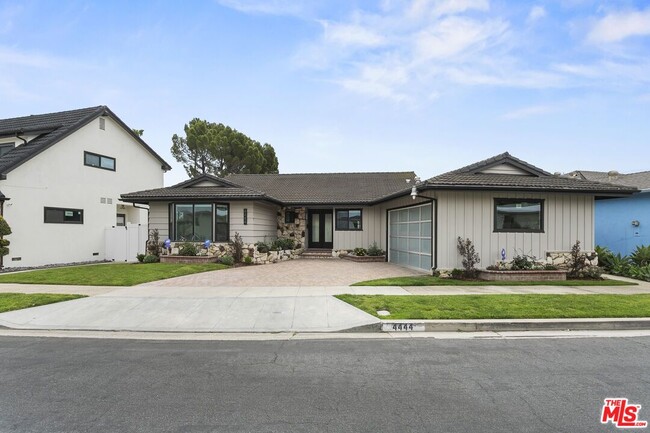 Photo - 4444 Don Felipe Dr House