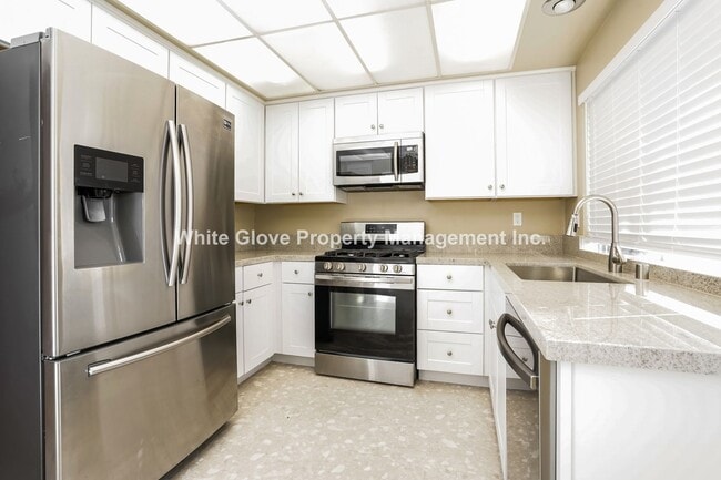 Photo - Beautifully Updated 2-Bedroom Condo with New Kitchen & Community Pool