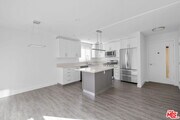 Photo - 848 18th St Unit 6