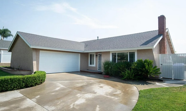 Building Photo - 6651 Morocco St