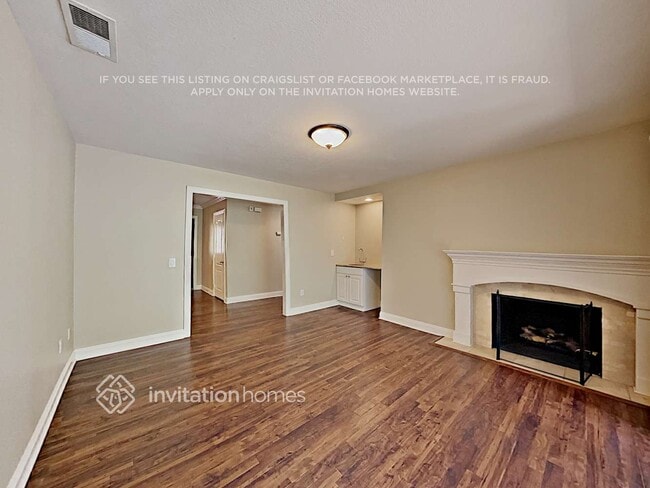 Photo - 1260 Nicola Dr