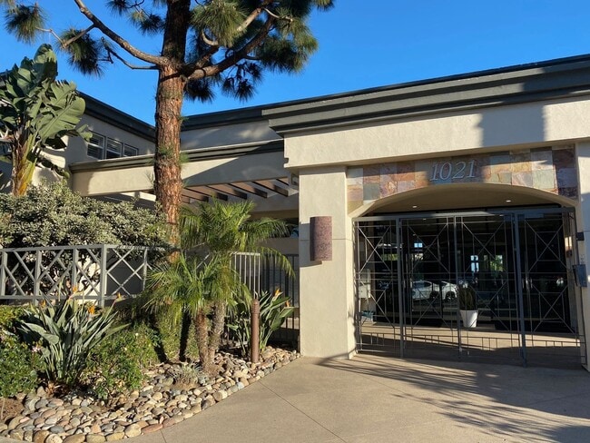 Pt. Loma Condo with Large Wrap Around Deck... - Pt. Loma Condo with Large Wrap Around Deck... Unit 158