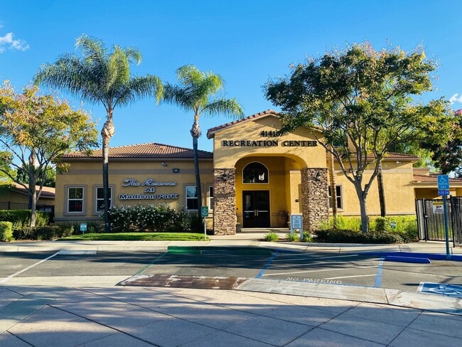 Photo - 2 Bed 2 Bath Condo for Rent in Murrieta