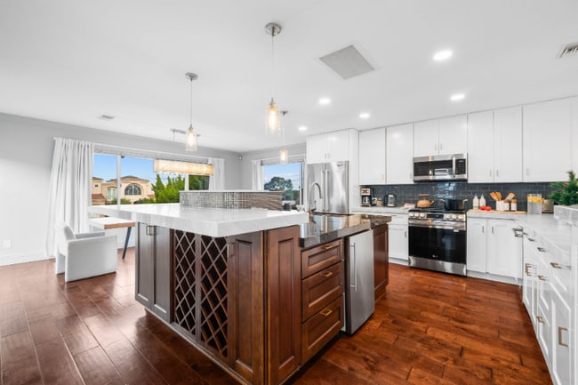 Photo - 5842 Soledad Mountain Rd