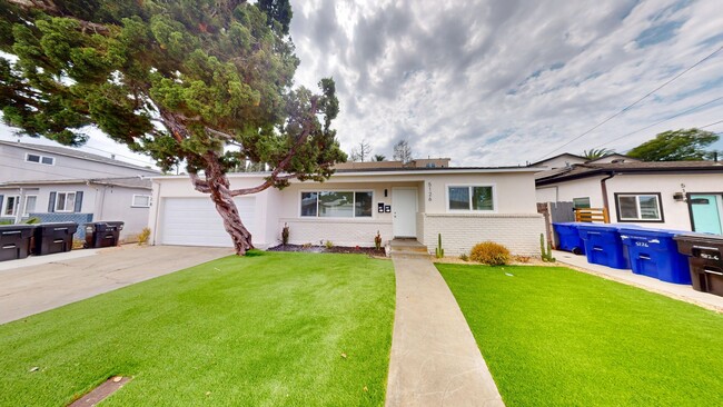 Building Photo - Comfortable 4 Bed 2 Bath House!!
