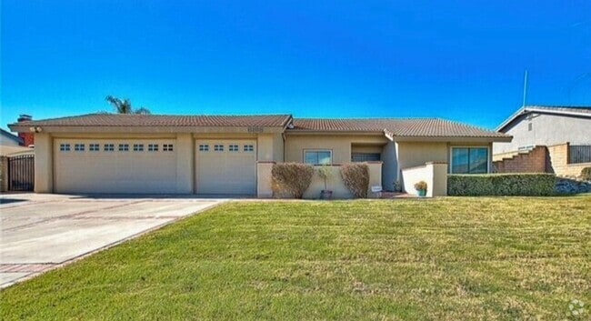 Building Photo - A rare lease opportunity in the sought-aft... Rental
