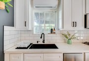 Photo - 4722 Greenbush Ave