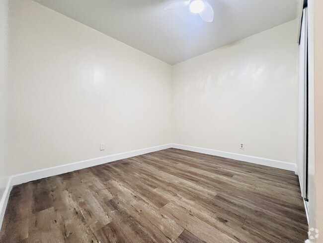 Building Photo - 3835 Whittier Blvd Unit 4 Rental