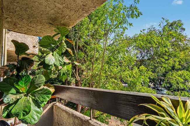 Photo - 2700 Cahuenga Blvd E Unit 1203