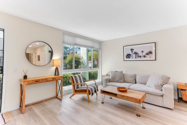 Photo - 1124 Eureka St Unit 31